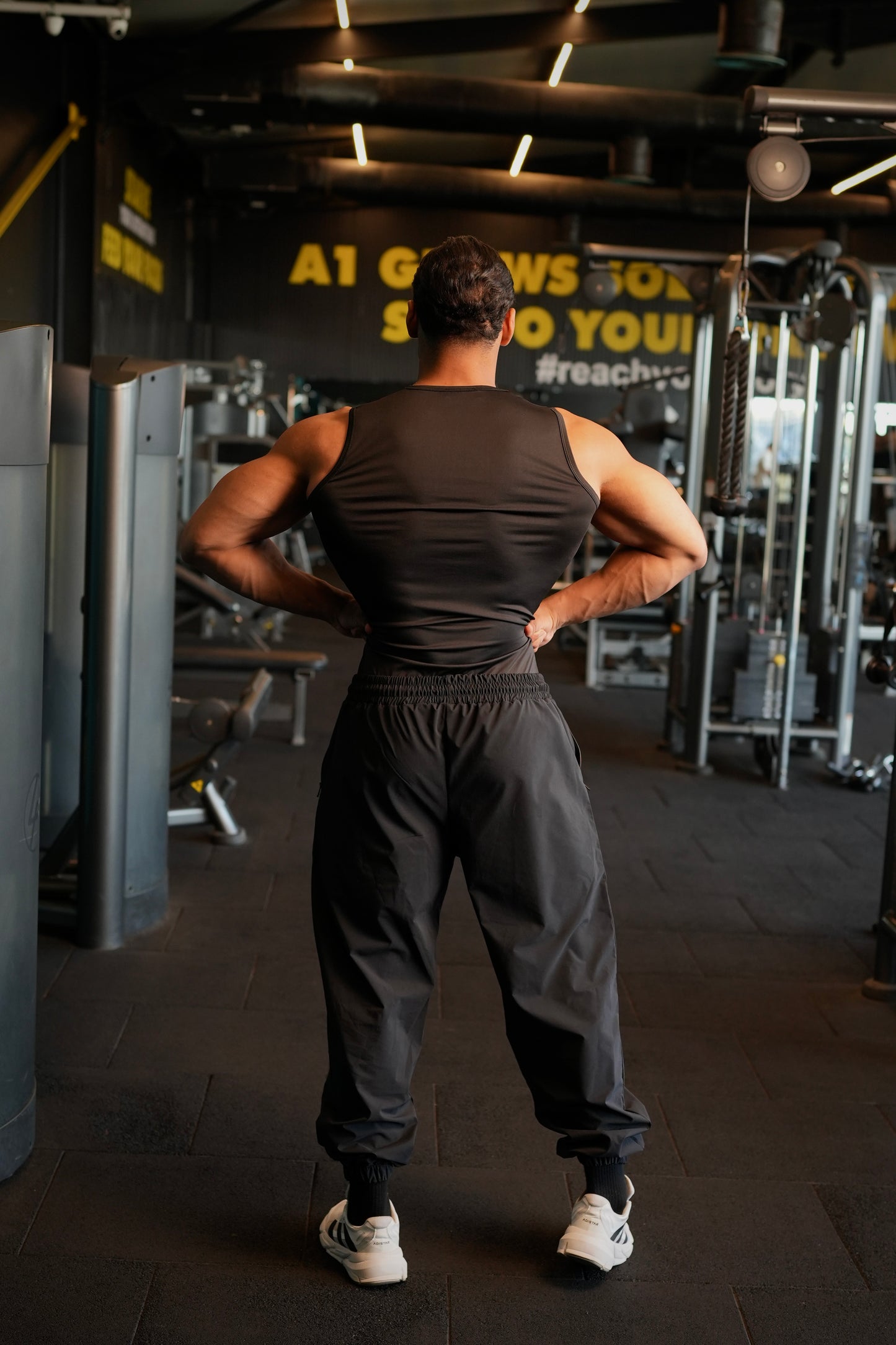 BLACK COMPRESSION TANK 2.0