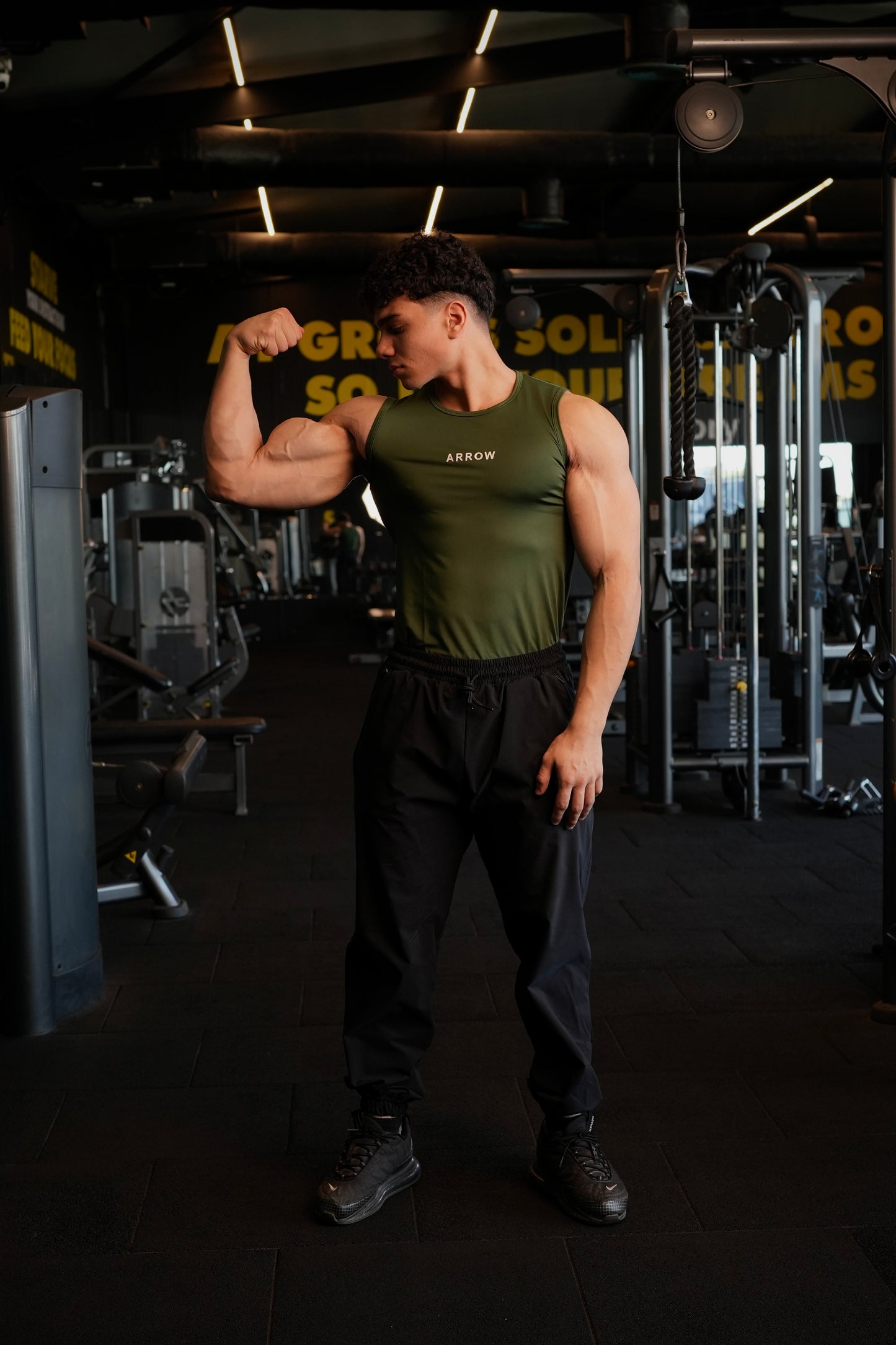 BLACK COMPRESSION TANK 2.0