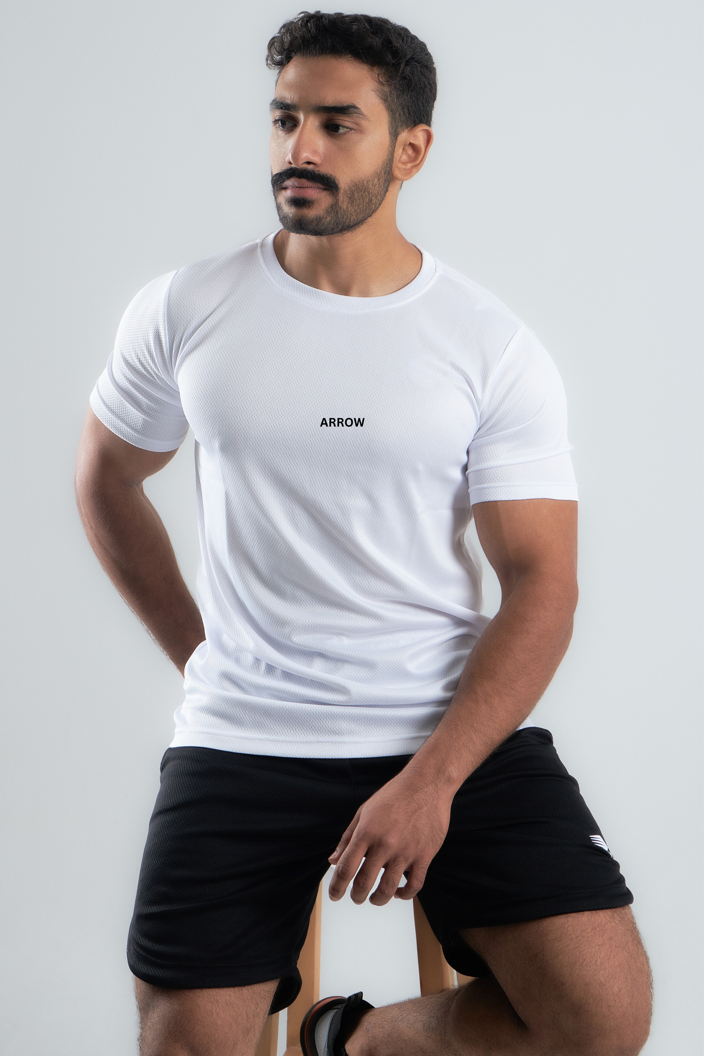 White short sleeve t-shirt