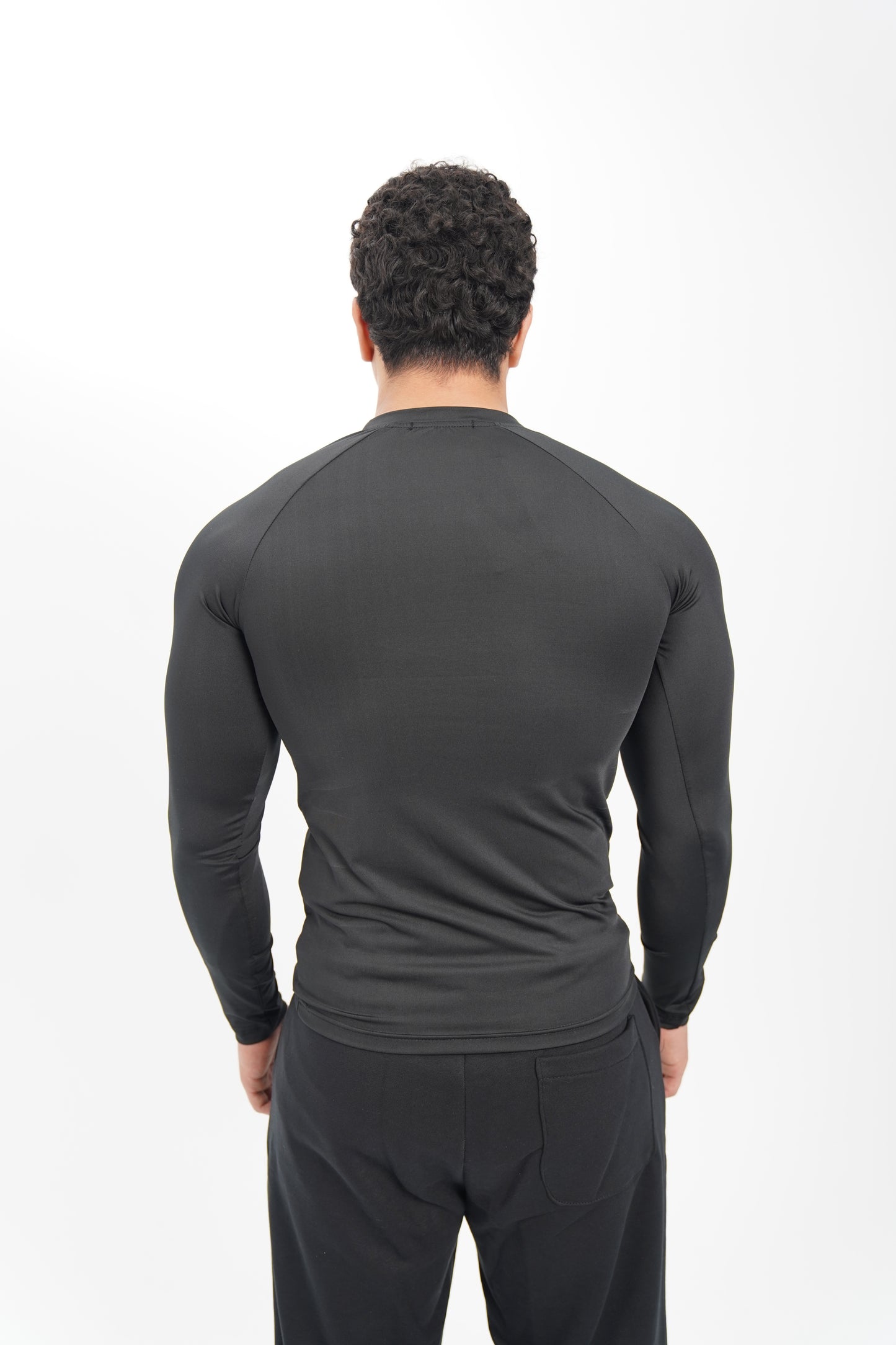 BLACK LONG SLEEVE COMPRESSION
