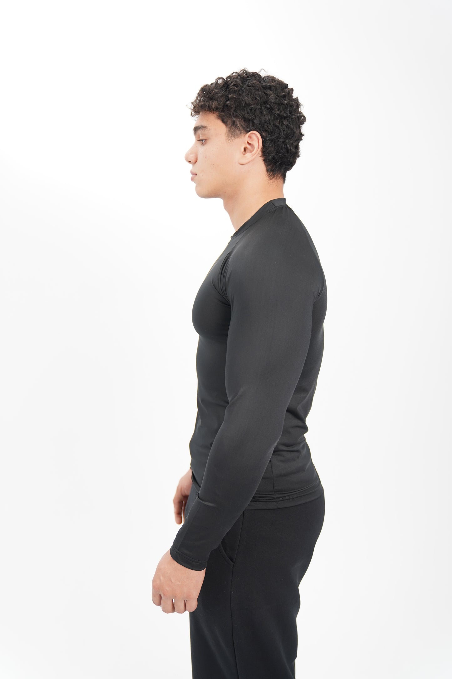 BLACK LONG SLEEVE COMPRESSION