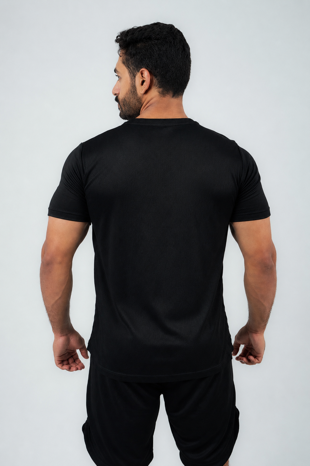 Black short sleeve t-shirt